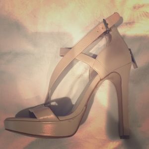 Beautiful dressy BCBG heels
